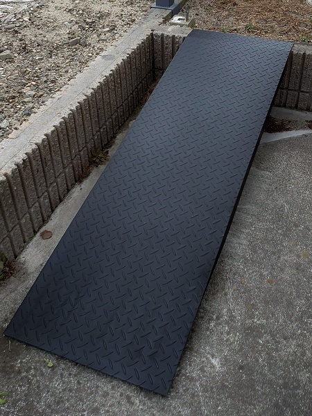 縞鋼板、鉄板のスロープ:バイク（ハーレーダビッドソン）用のスロープを製作して宮城県のお客様へ