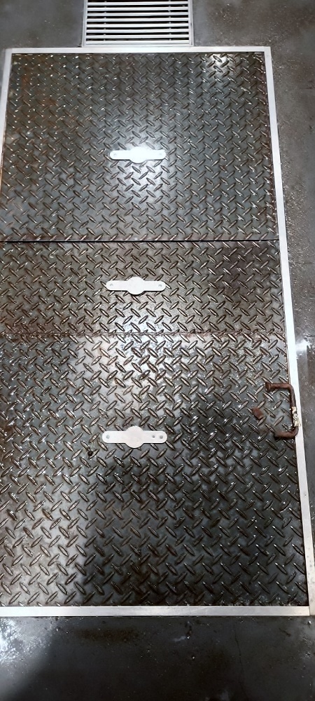 グリストラップ 蓋:東京都調布市の業者様より 【オンボードタイプあとづけ】